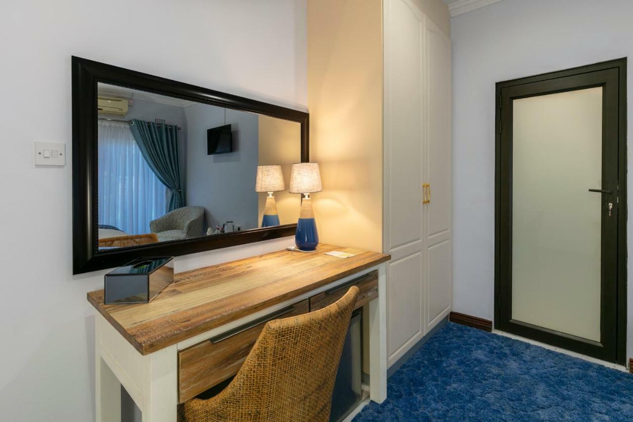 Orchid Luxury Boutique Guesthouse 가보로네 외부 사진