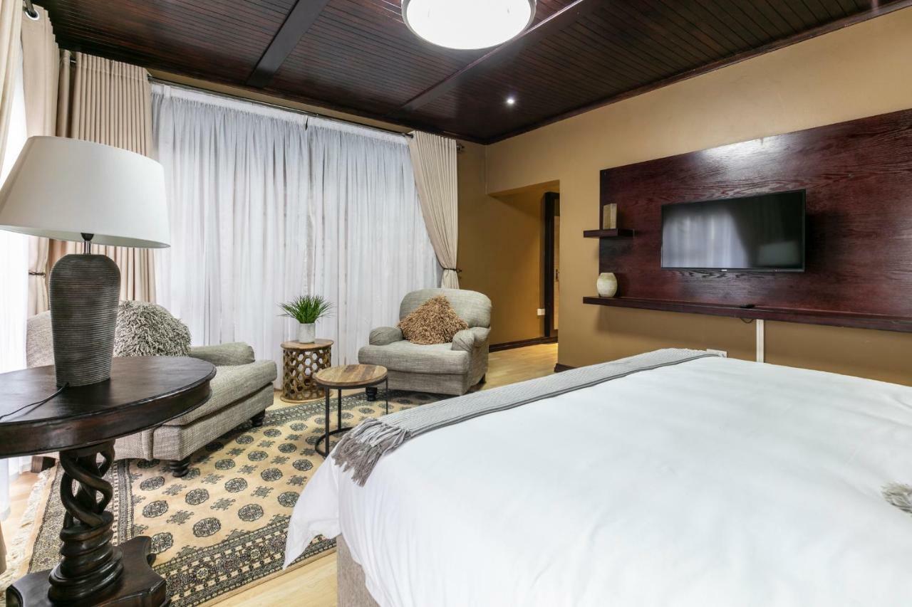 Orchid Luxury Boutique Guesthouse 가보로네 외부 사진